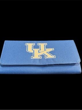 Sandol University of Kentucky Wildcats women’s embroidered wallet NWOT